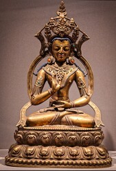 Amoghasiddhi Buddha: (Sambhogakaya)
